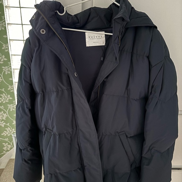 Velvet Heidi Navy Puffer Coat - Picture 5 of 6